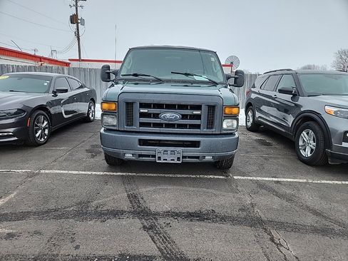 Used 2008 Ford E-150 and Econoline 150 image 2