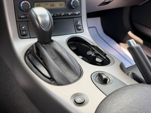 Used 2007 Chevrolet Corvette Coupe w/ Preferred Equipment Group RWD image 16