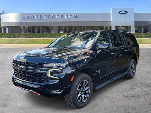 Used 2021 Chevrolet Suburban Z71 w/ Rear Media and Nav Package image 2