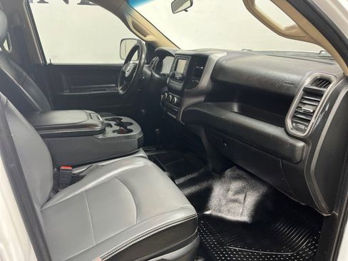 Used 2019 RAM 2500 Tradesman w/ Chrome Appearance Group AWD/4WD image 26