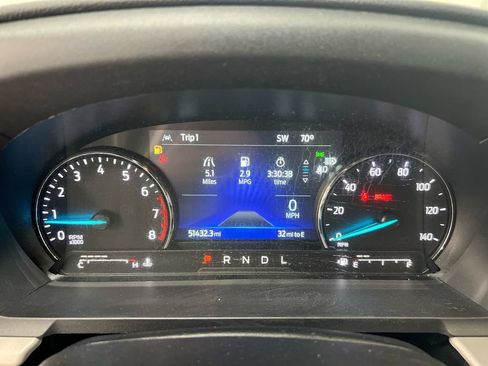 Used 2023 Ford Explorer XLT AWD/4WD image 12