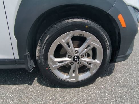 Used 2022 Hyundai Kona SEL image 11