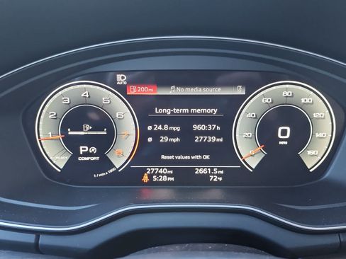 Used 2023 Audi Q5 2.0T Premium Plus w/ Premium Plus Package AWD/4WD image 3