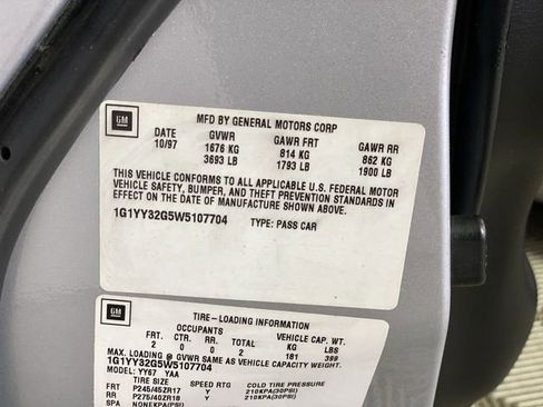 Used 1998 Chevrolet Corvette Convertible w/ Memory Pkg RWD image 20