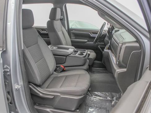 Used 2025 Chevrolet Silverado 1500 LT AWD/4WD image 22