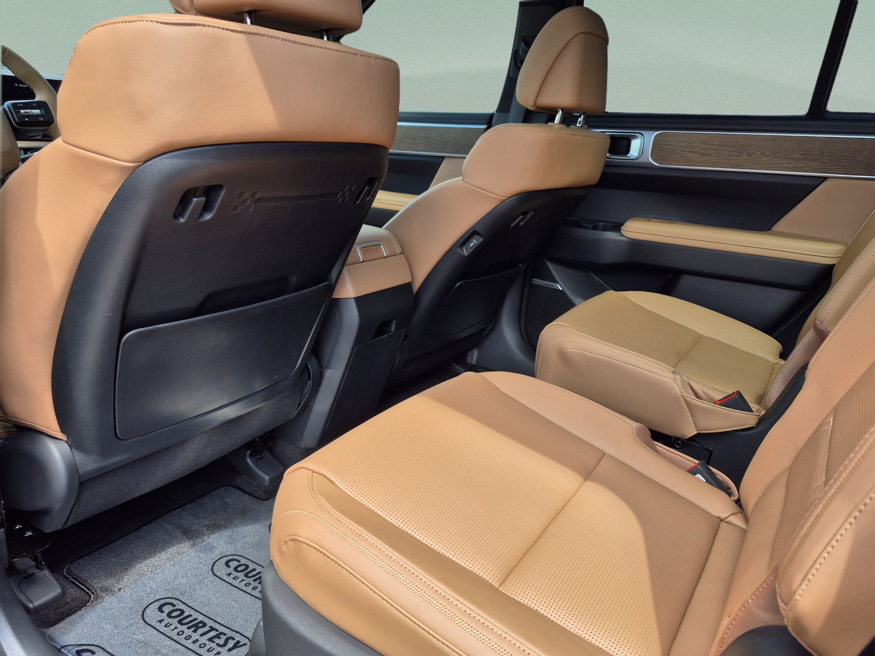 New 2027 Hyundai Santa Fe Calligraphy FWD image 18