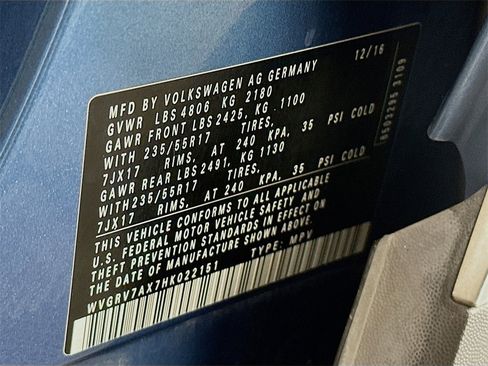Used 2017 Volkswagen Tiguan Wolfsburg Edition image 31
