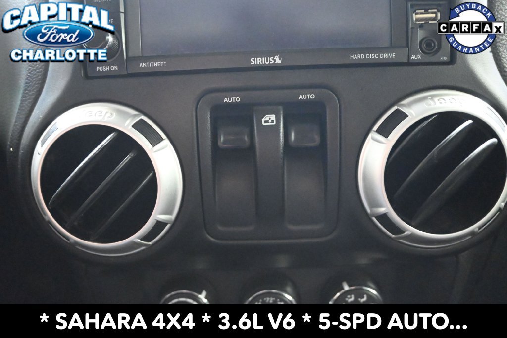 Used 2017 Jeep Wrangler Sahara w/ Connectivity Group AWD/4WD image 14