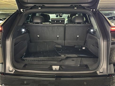 Used 2025 Cadillac Lyriq Sport image 15