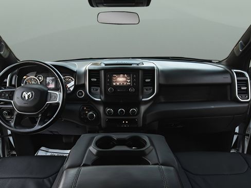Used 2022 RAM 1500 Big Horn AWD/4WD image 11