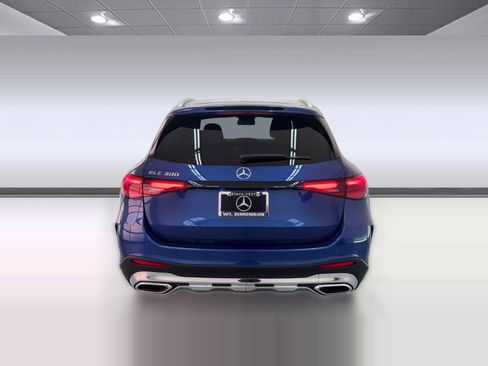 Used 2023 Mercedes-Benz GLC 300 image 9