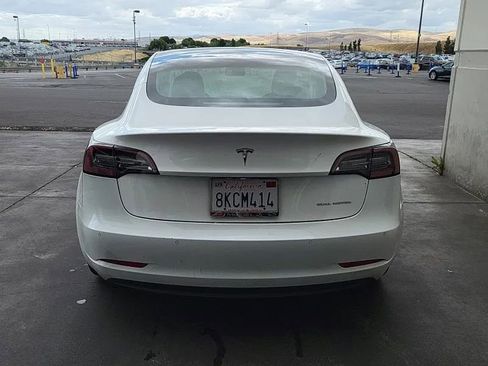 Used 2019 Tesla Model 3 Long Range AWD/4WD image 2