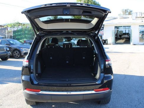 Used 2022 Jeep Grand Cherokee Limited 4xe w/ Luxury Tech Group II image 32