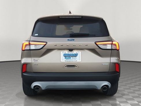 Certified 2020 Ford Escape SE image 5