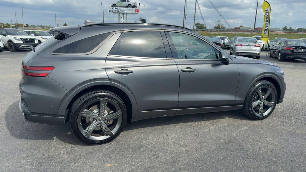 Used 2022 Genesis GV70 3.5T Sport w/ Sport Prestige Package AWD/4WD image 7