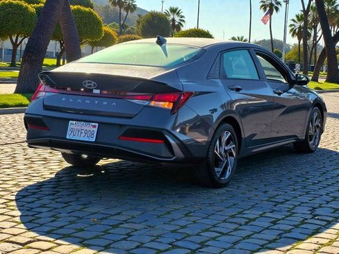 Certified 2025 Hyundai Elantra Sport image 5
