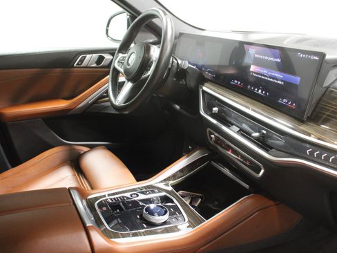 Used 2024 BMW X6 xDrive40i w/ Executive Package AWD/4WD image 13