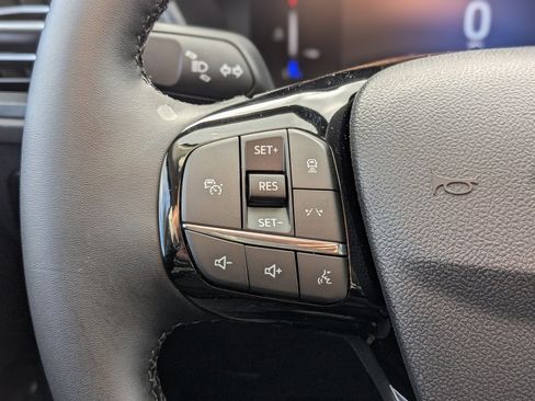 New 2026 Ford Escape SE image 32