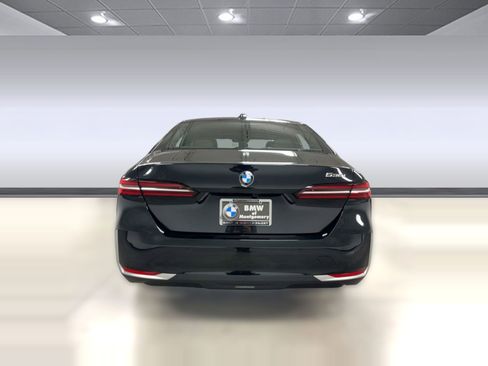 New 2026 BMW 530i w/ Premium Package image 8