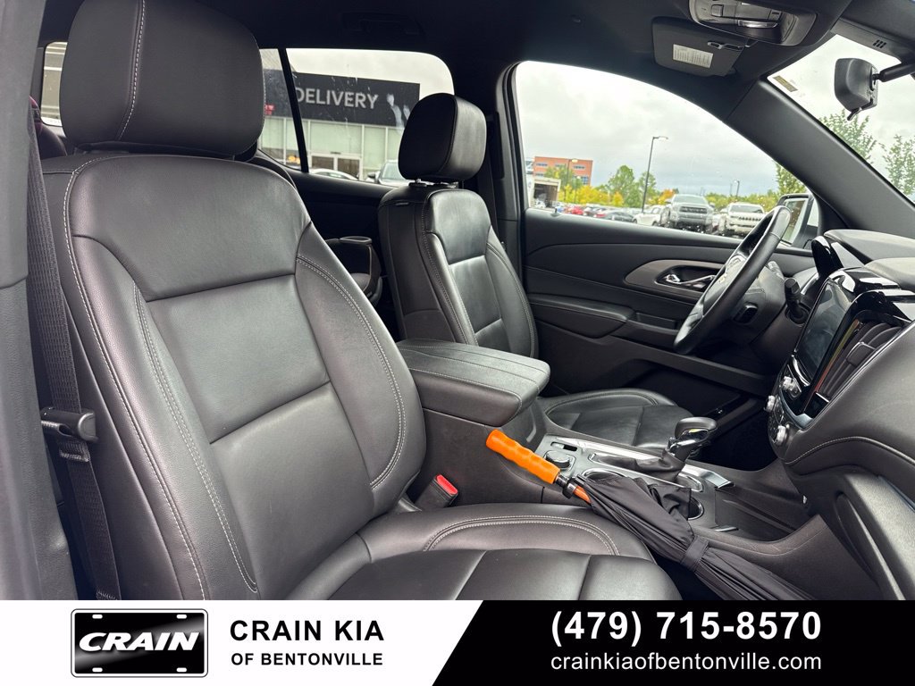 Used 2023 Chevrolet Traverse LT AWD/4WD image 11