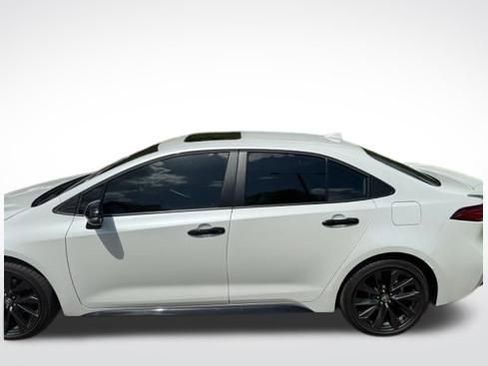 Used 2026 Toyota Corolla XSE FWD image 32