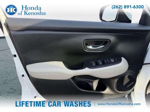 Certified 2025 Honda HR-V EX-L image 18