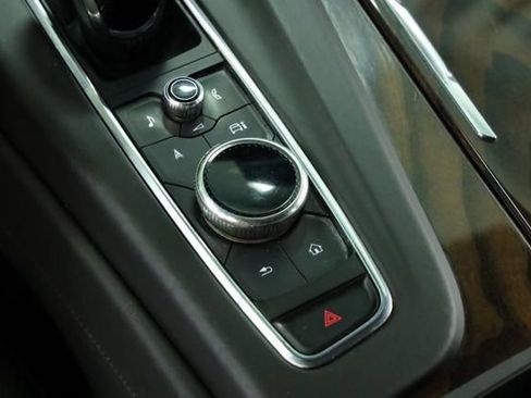Used 2022 Cadillac Escalade ESV Sport Platinum AWD/4WD image 23