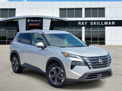 Used 2025 Nissan Rogue SV AWD/4WD image 1