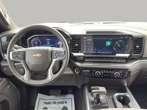 Used 2025 Chevrolet Silverado 1500 LTZ image 10