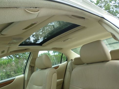 Used 2005 Lexus ES 330 image 15