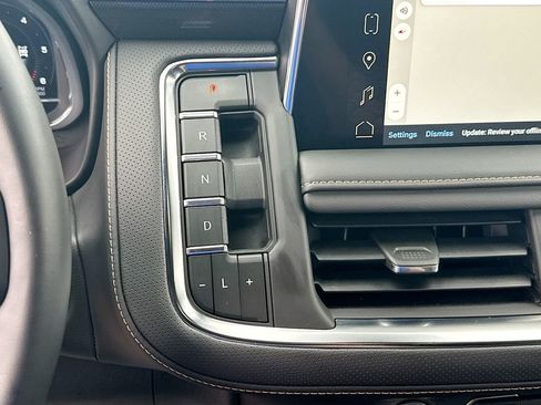 Used 2023 GMC Yukon AT4 AWD/4WD image 15