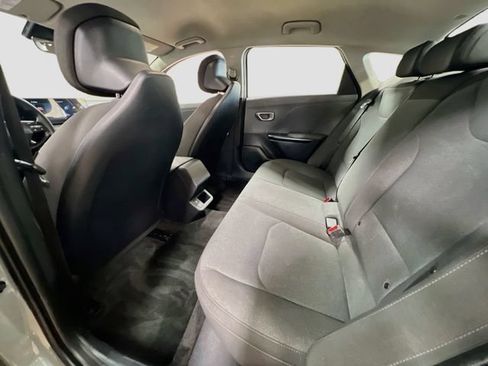 Certified 2025 Kia K4 FWD image 23