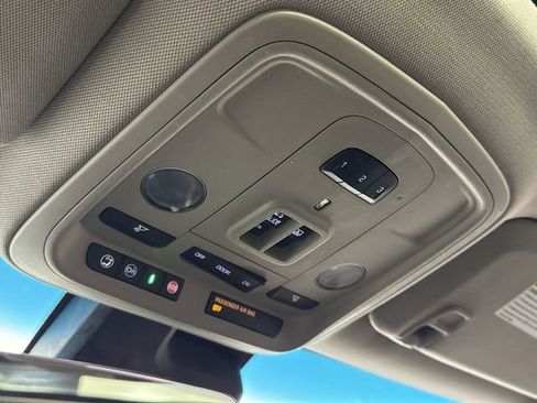 Used 2018 Cadillac CTS Luxury image 18