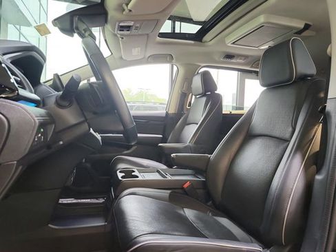 Used 2025 Honda Odyssey Elite image 13