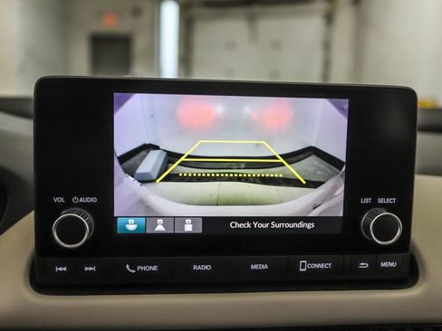 Used 2024 Honda HR-V LX image 16