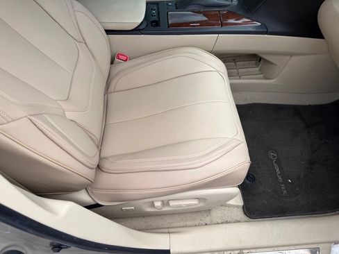 Used 2013 Lexus RX 350 FWD w/ Navigation Pkg image 16