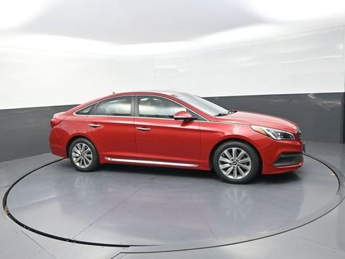 Used 2017 Hyundai Sonata Sport w/ Value Edition Package 02 FWD image 15