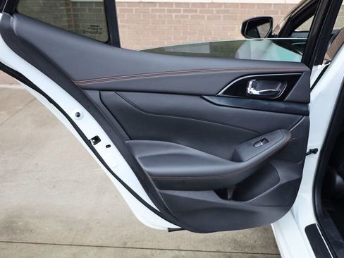 Used 2021 Nissan Maxima SR w/ Sport Mat Group image 18