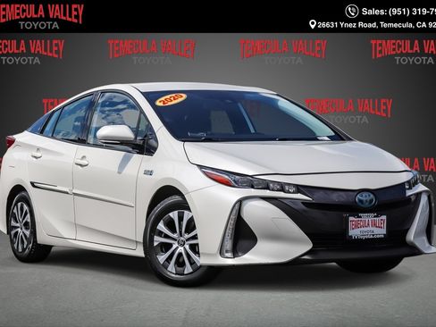 Used 2020 Toyota Prius Prime XLE FWD image 1