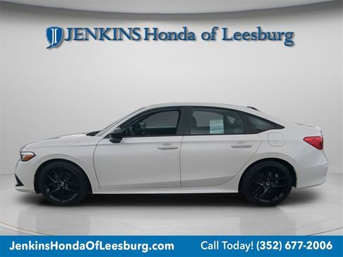 Used 2023 Honda Civic Sport image 7