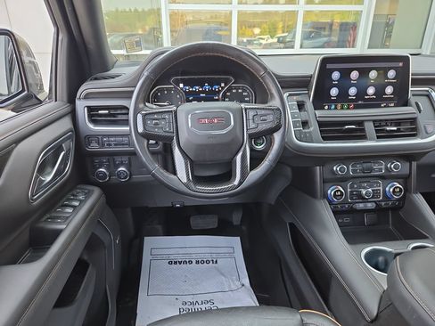 Used 2021 GMC Yukon AT4 w/ AT4 Premium Package AWD/4WD image 20
