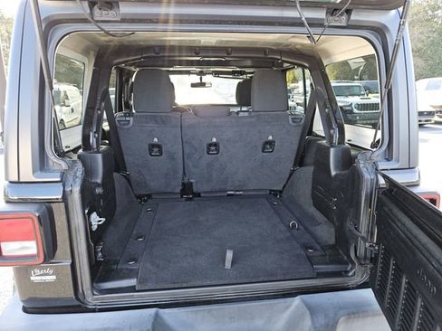 Used 2020 Jeep Wrangler Unlimited Sport S image 6