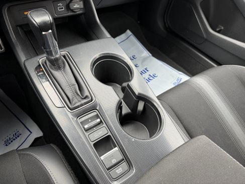 Used 2023 Honda Civic Sport image 17