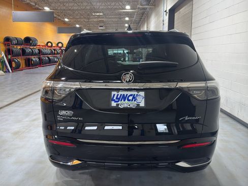 Used 2024 Buick Enclave Avenir w/ Avenir Technology Package AWD/4WD image 4