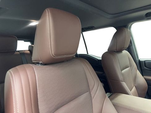 Used 2025 Toyota Land Cruiser w/ Premium Package image 46