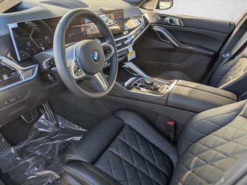 New 2026 BMW X6 xDrive40i w/ Climate Comfort Package AWD/4WD image 3