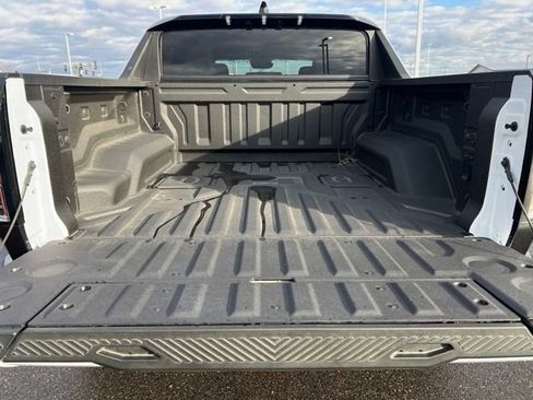 New 2025 GMC Hummer EV 2X w/ LPO, Dark Essentials Package image 21