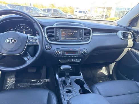 Used 2020 Kia Sorento EX image 21