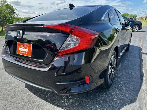 Used 2016 Honda Civic EX-T image 4