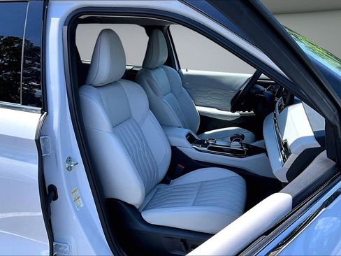 Used 2025 Mitsubishi Outlander SEL AWD/4WD image 30